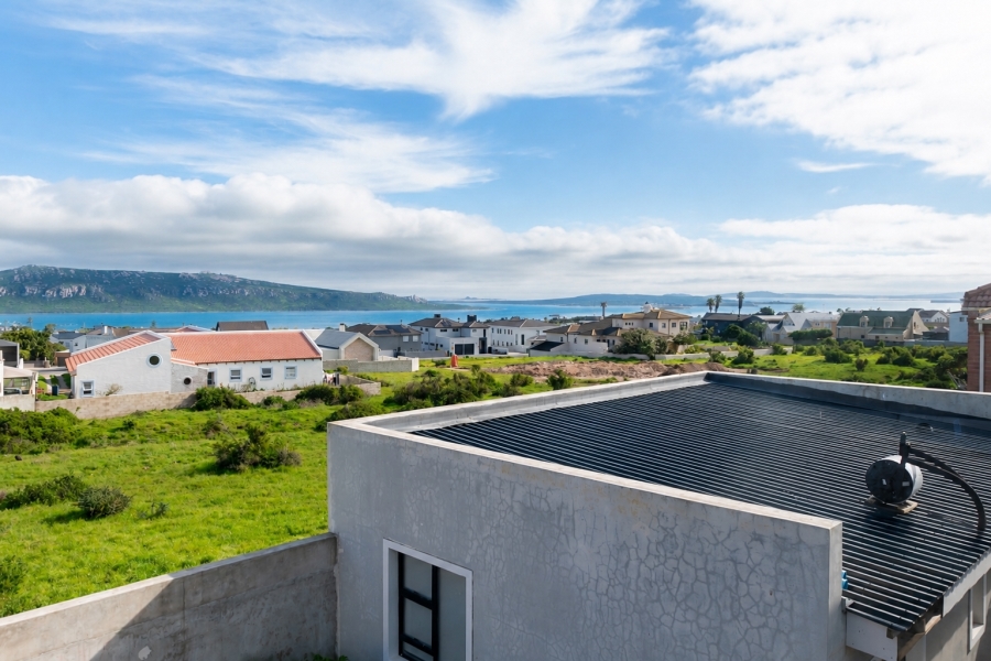 6 Bedroom Property for Sale in Myburgh Park Western Cape